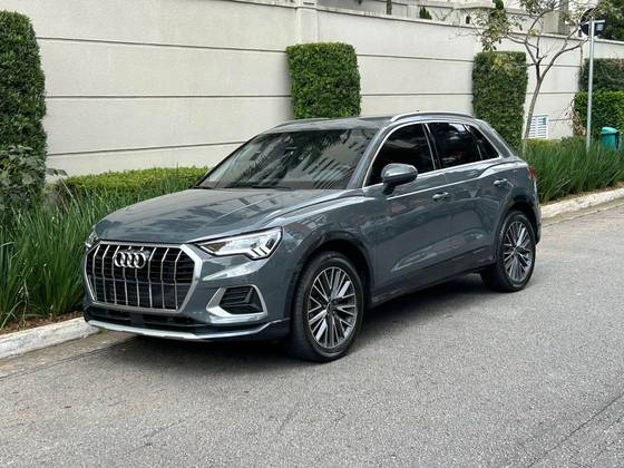 AUDI Q3 2.0 40 TFSI GASOLINA PERFORMANCE BLACK PLUS QUATTRO TIPTRONIC